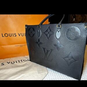 LV OnTheGo Tote MM Black Leather